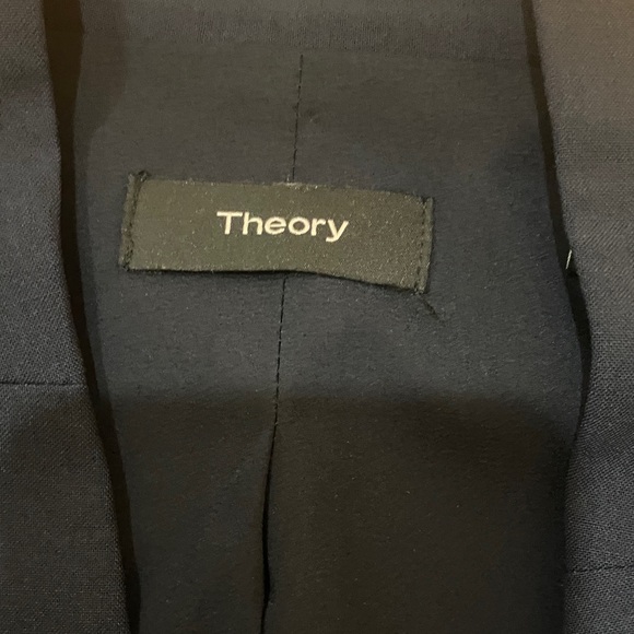 Theory Lanai Blazer - Picture 3 of 13